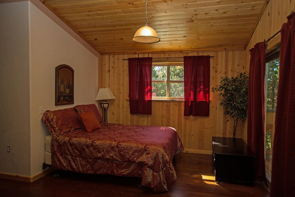 Diamondstone Guest Lodges ลาปีน ภายนอก รูปภาพ