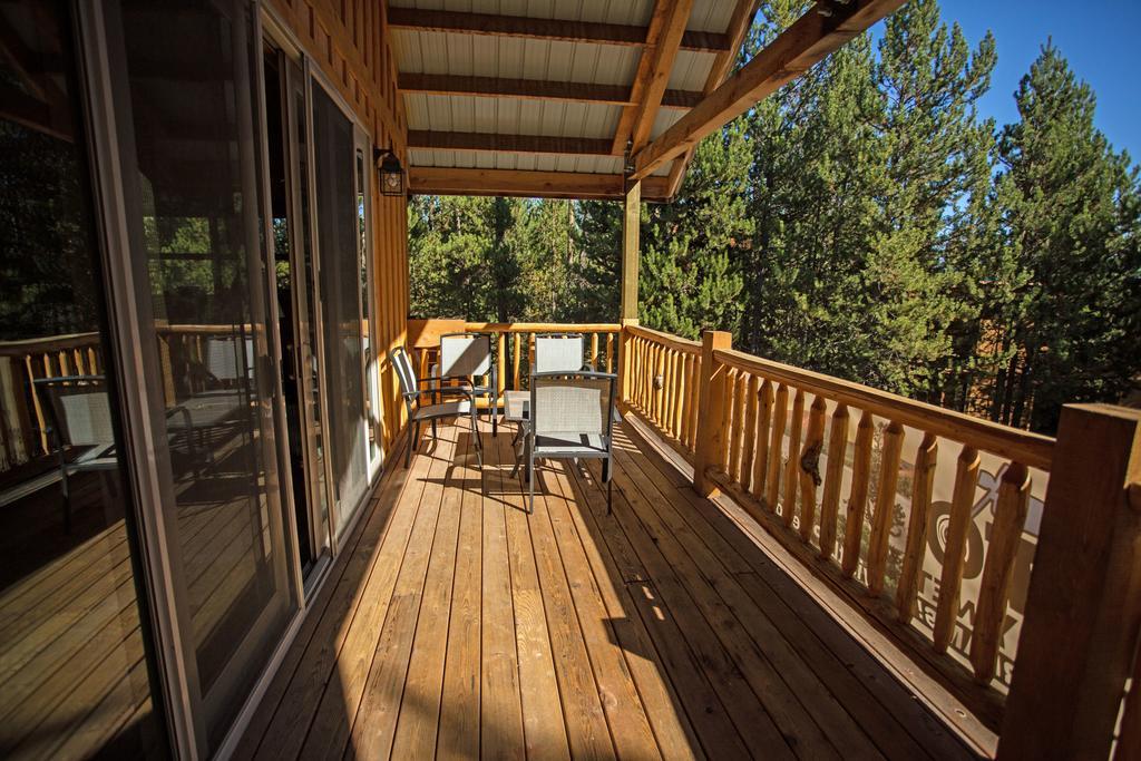 Diamondstone Guest Lodges ลาปีน ภายนอก รูปภาพ