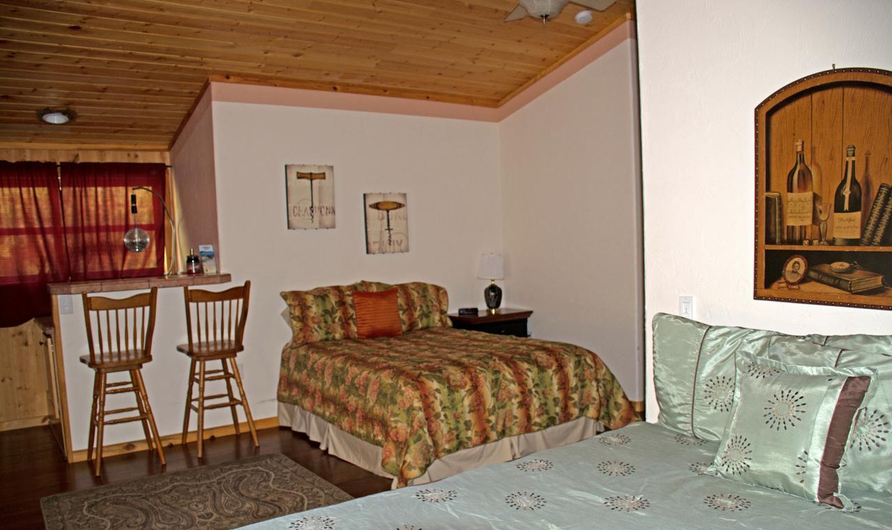 Diamondstone Guest Lodges ลาปีน ภายนอก รูปภาพ