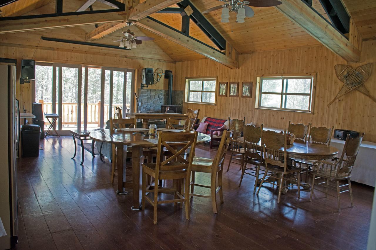 Diamondstone Guest Lodges ลาปีน ภายนอก รูปภาพ