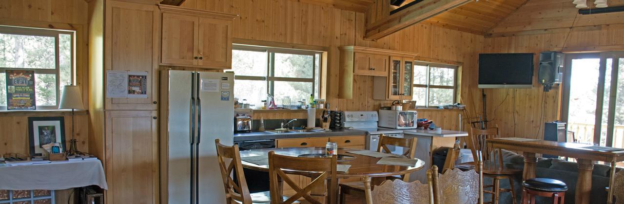 Diamondstone Guest Lodges ลาปีน ภายนอก รูปภาพ